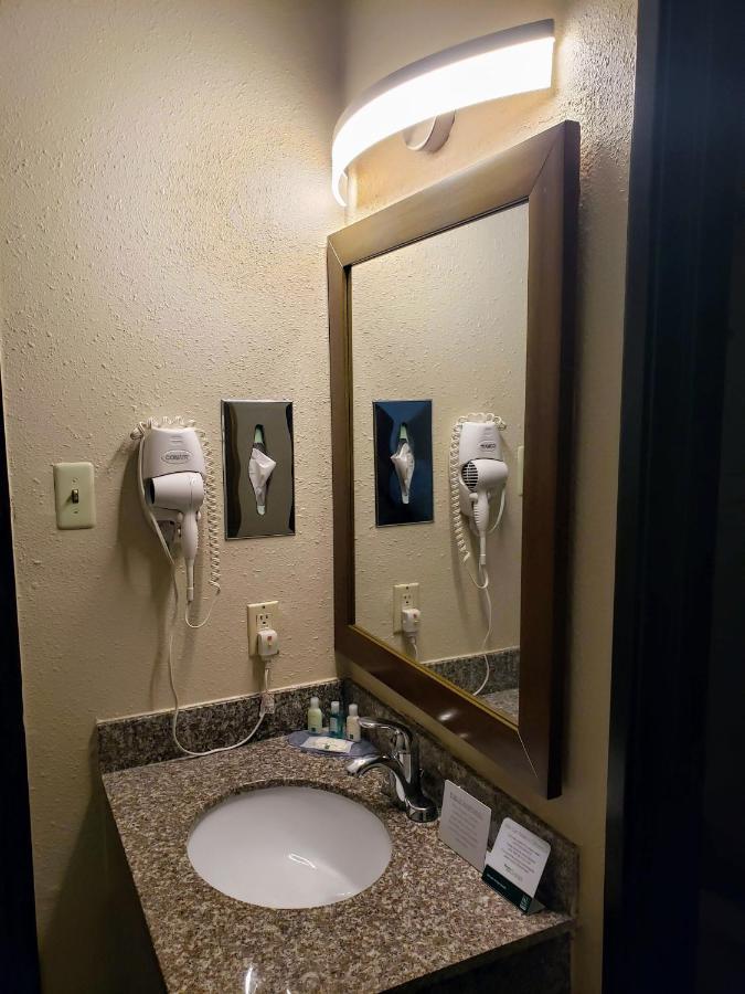 Quality Inn Dfw Airport North - Irving Esterno foto