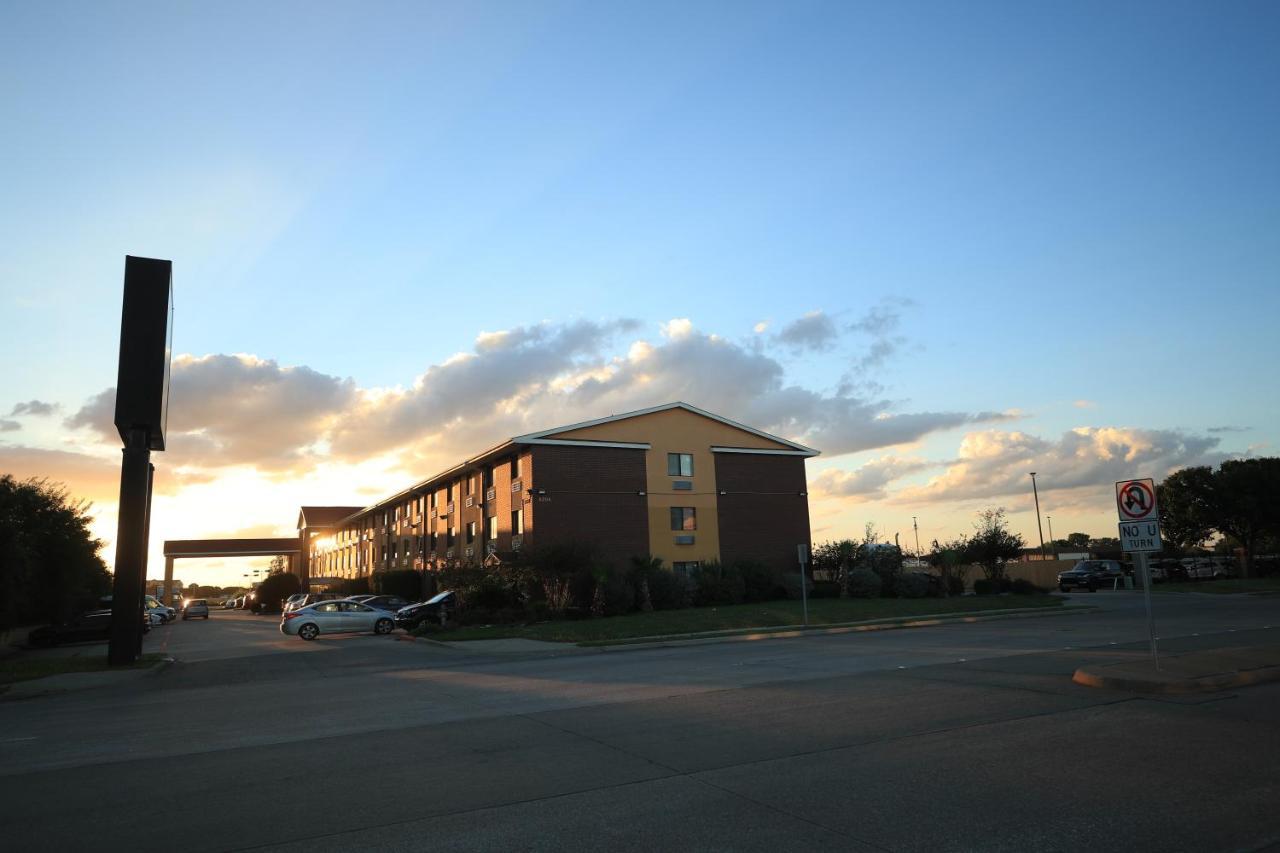 Quality Inn Dfw Airport North - Irving Esterno foto